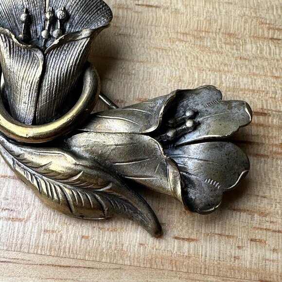 Antique Art Nouveau Brooch Calla Lily Flowers Large C‎ Clasp Closure 2.25" - Picture 6 of 11